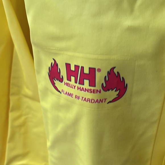 NWOT! Vintage Helly Hansen Flame Retardant Yellow Men’s Jacket - Picture 2 of 6